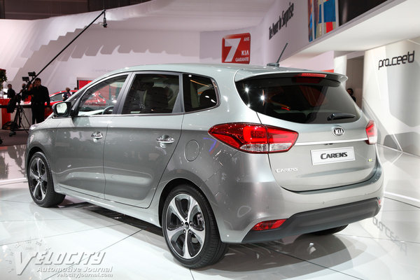 2013 Kia Carens