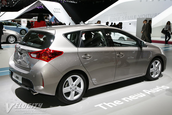 2013 Toyota Auris