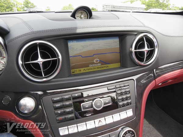 2013 Mercedes-Benz SL-Class SL550 Instrumentation