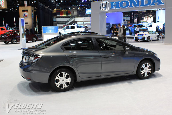 2013 Honda Civic Hybrid sedan