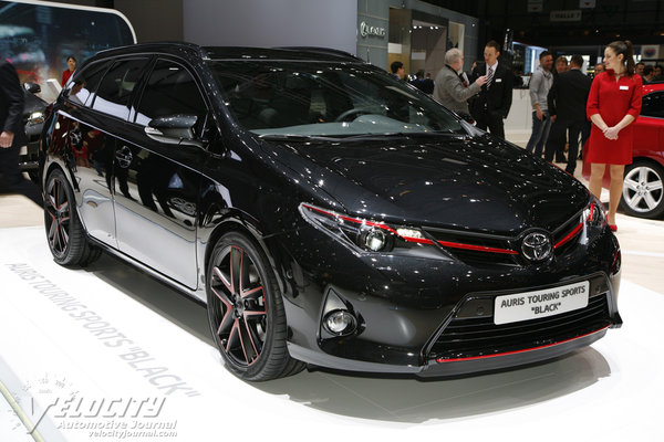 2013 Toyota Auris TS Black