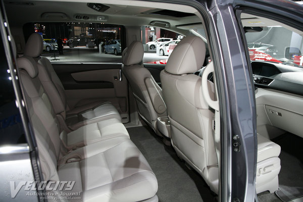 2014 Honda Odyssey Touring Elite Interior