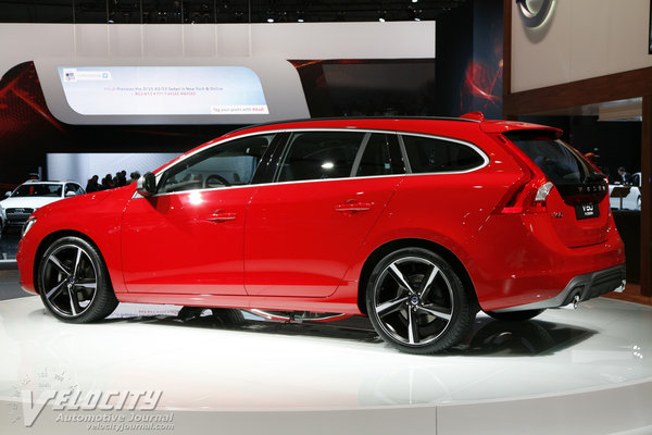 2014 Volvo V60 R-Design