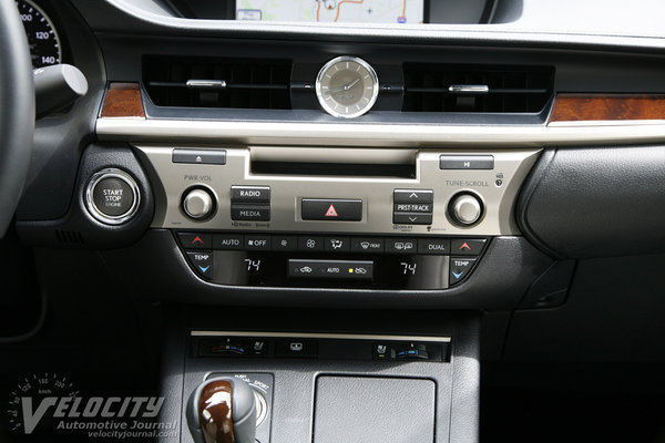 2013 Lexus ES 350 Instrumentation