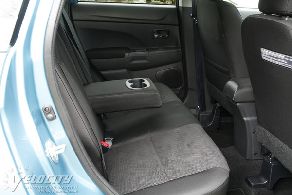 2013 Mitsubishi Outlander Sport SE Interior