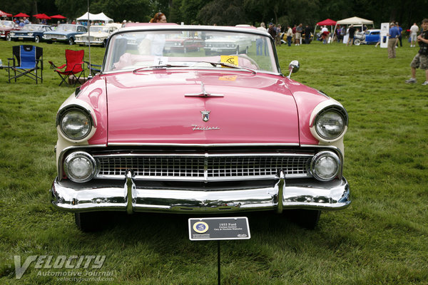 1955 Ford Fairlane Sunliner