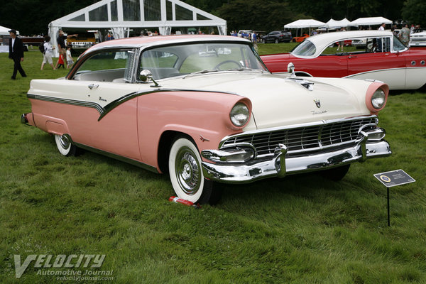 1956 Ford Fairlane 2-door Victoria