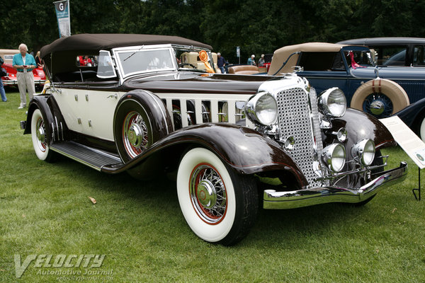 1933 Chrysler CL Dual Cowl Phaeton by LeBaron