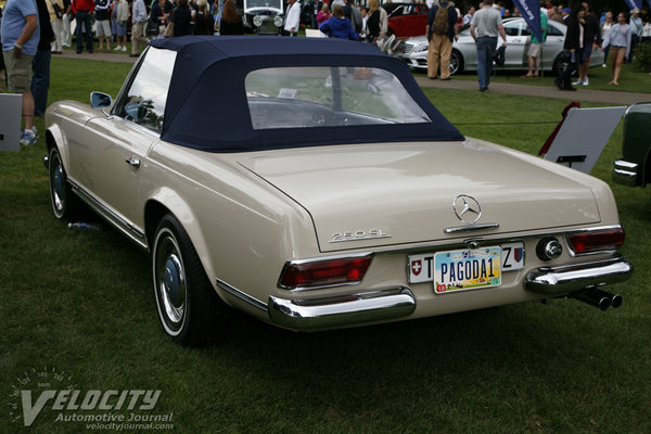 1967 Mercedes-Benz 250SL