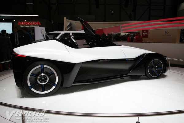 2013 Nissan BladeGlider