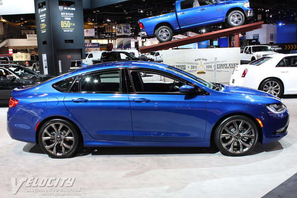 2015 Chrysler 200 S