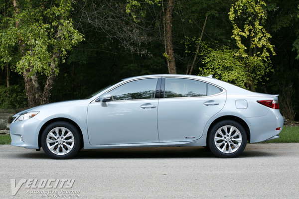 2014 Lexus ES 300h