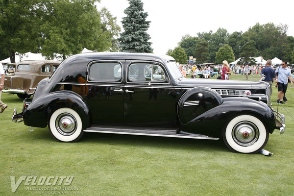 1940 Packard 180 sedan