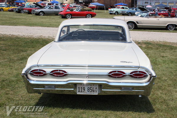 1962 Oldsmobile Starfire 2d hardtop