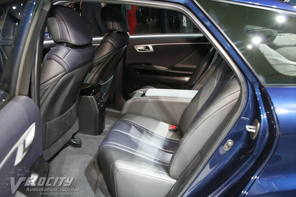 2016 Toyota Mirai Interior