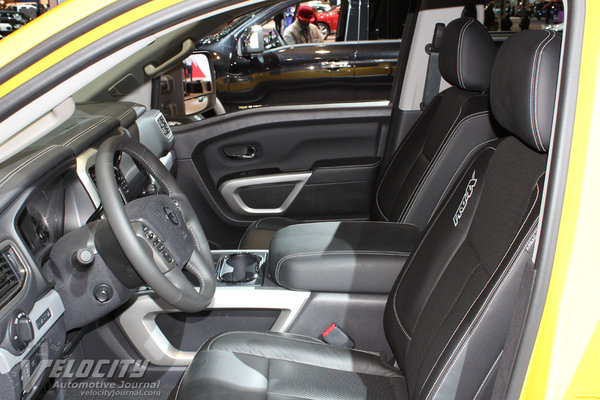 2016 Nissan Titan Crew Cab Interior