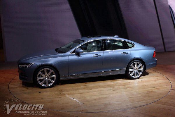 2017 Volvo S90