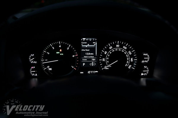 2016 Lexus LX Instrumentation