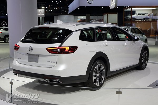 2018 Buick Regal TourX