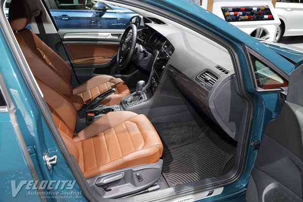 2018 Volkswagen Golf SportWagen Interior