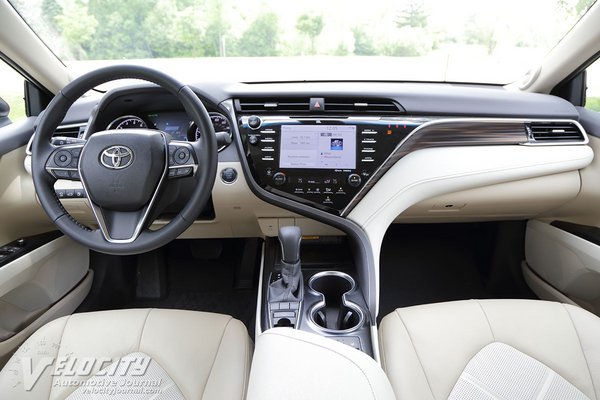 2018 Toyota Camry XLE Interior