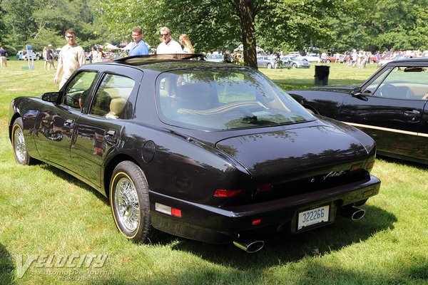 1990 Avanti Avanti 4d