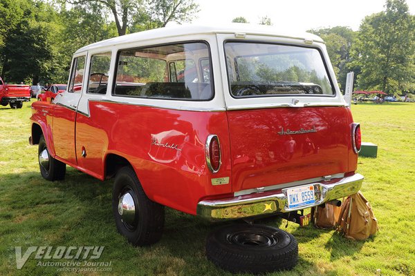 1959 International B-120 Travelall