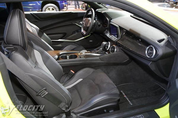 2019 Chevrolet Camaro Interior