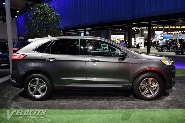 2019 Ford Edge