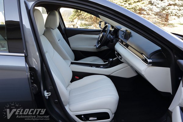 2018 Mazda Mazda6 Signature Interior