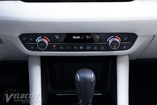 2018 Mazda Mazda6 Signature Instrumentation