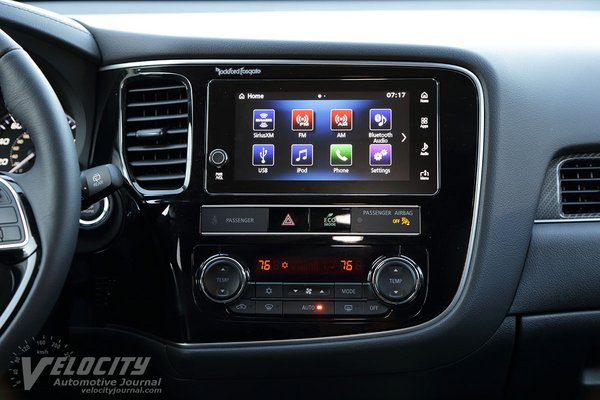 2019 Mitsubishi Outlander SEL Instrumentation