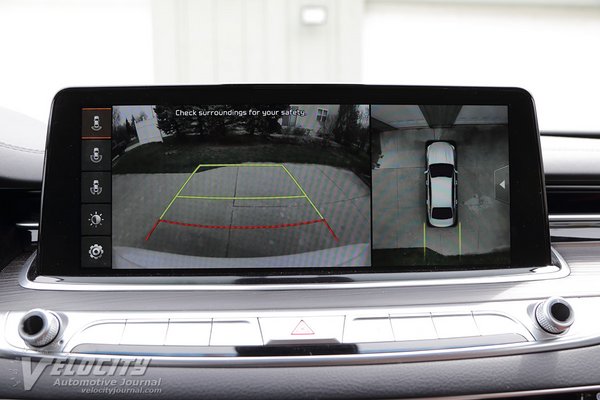 2019 Kia K900 Instrumentation