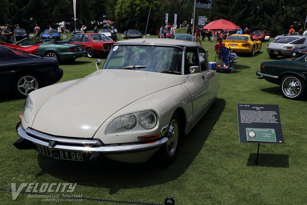 1972 Citroen DS sedan