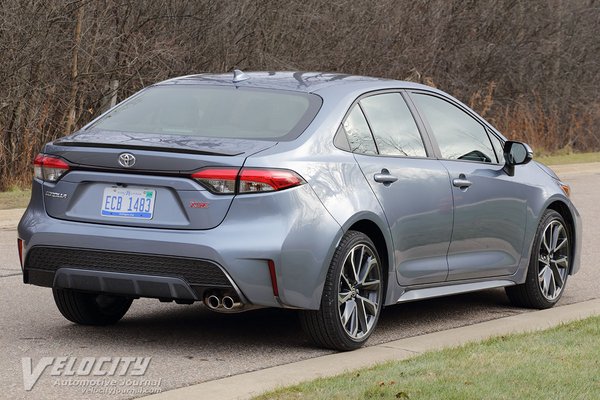 2020 Toyota Corolla XSE sedan