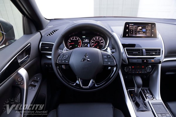 2020 Mitsubishi Eclipse Cross SEL Instrumentation