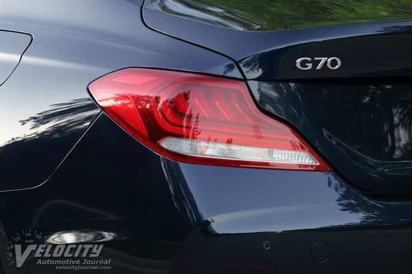 2020 Genesis G70 2.0T Prestige RWD