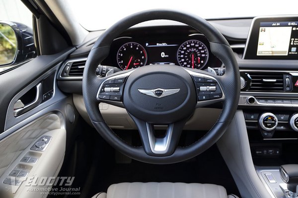 2020 Genesis G70 2.0T Prestige RWD Instrumentation