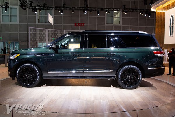 2022 Lincoln Navigator