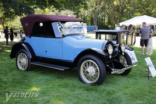 1918 Kissel 6-38 Sedanlette