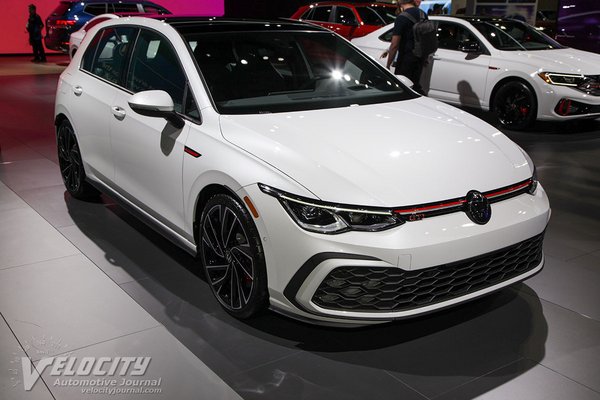 2023 Volkswagen Golf GTI 5d