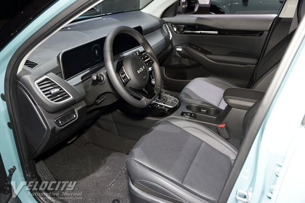 2024 Kia Seltos Interior