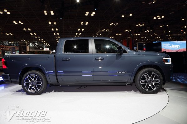 2025 Ram 1500 REV