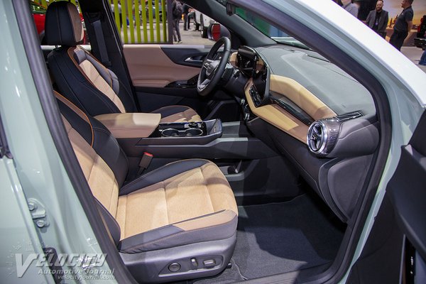 2025 Chevrolet Equinox Interior