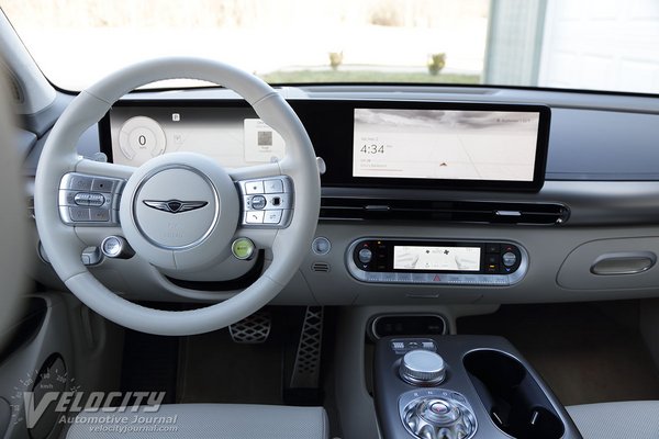 2024 Genesis GV60 Instrumentation