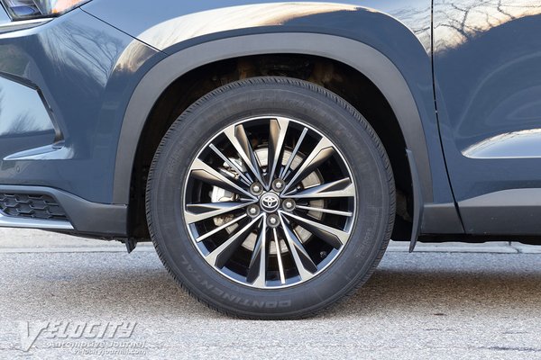 2024 Toyota Grand Highlander Platinum Wheel