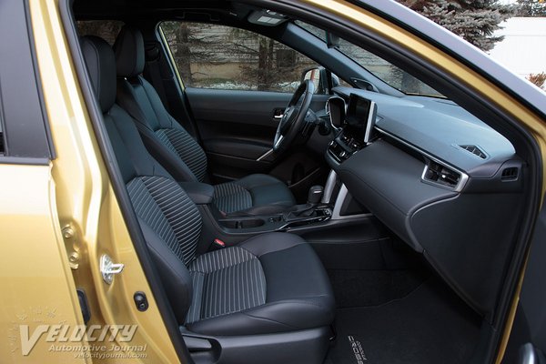 2024 Toyota Corolla Cross XSE Hybrid Interior