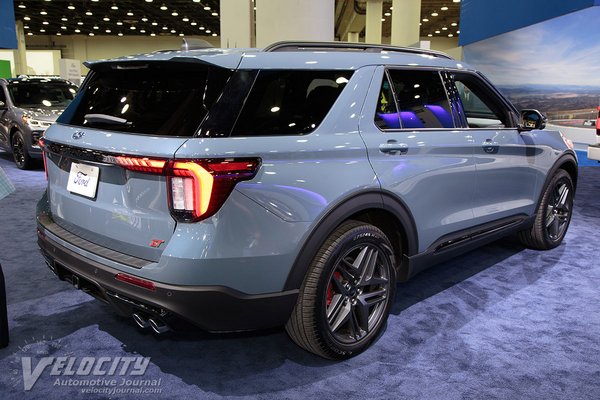 2025 Ford Explorer