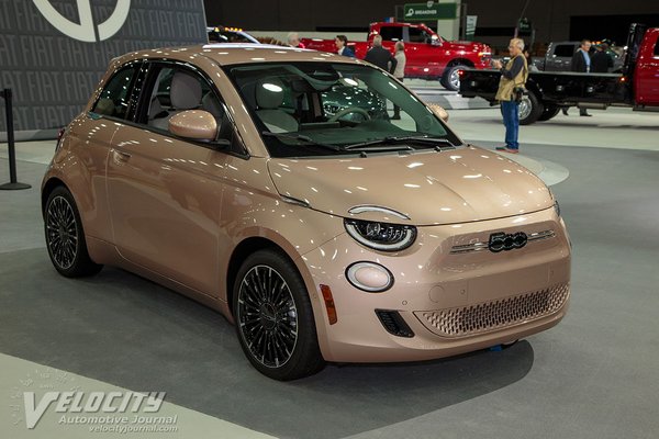 2025 Fiat 500 e Armani Collection