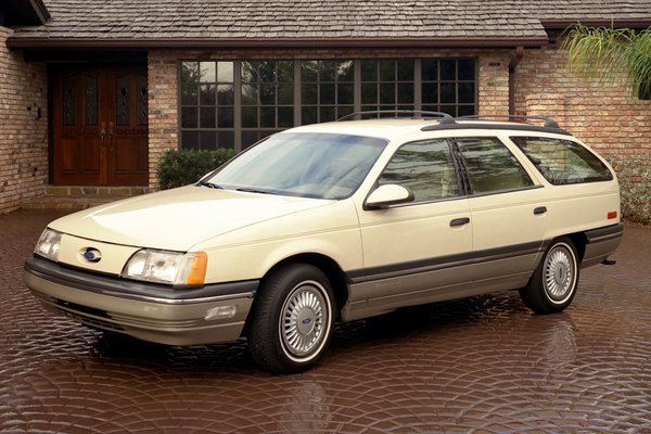 1986 Ford Taurus wagon